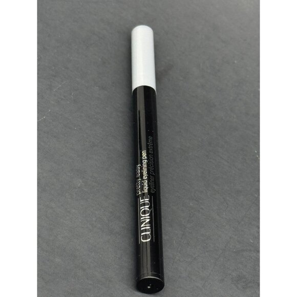 Clinique Pretty Easy Liquid Eyelining Pen - 01 Black - Picture 2 of 3